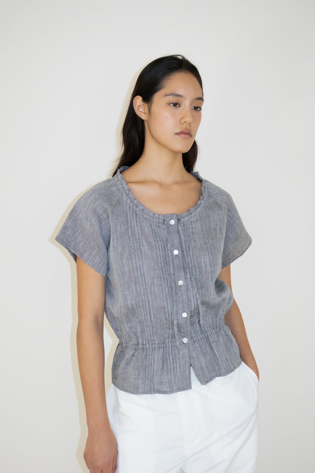 NCSSRY Pure Linen Tuck Half Blouse (Black)