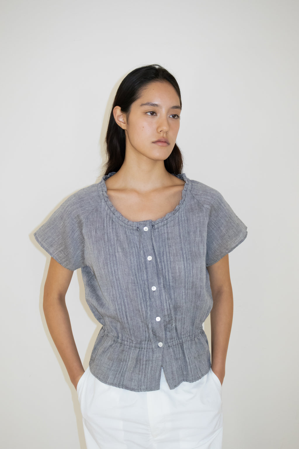 NCSSRY Pure Linen Tuck Half Blouse (Black)
