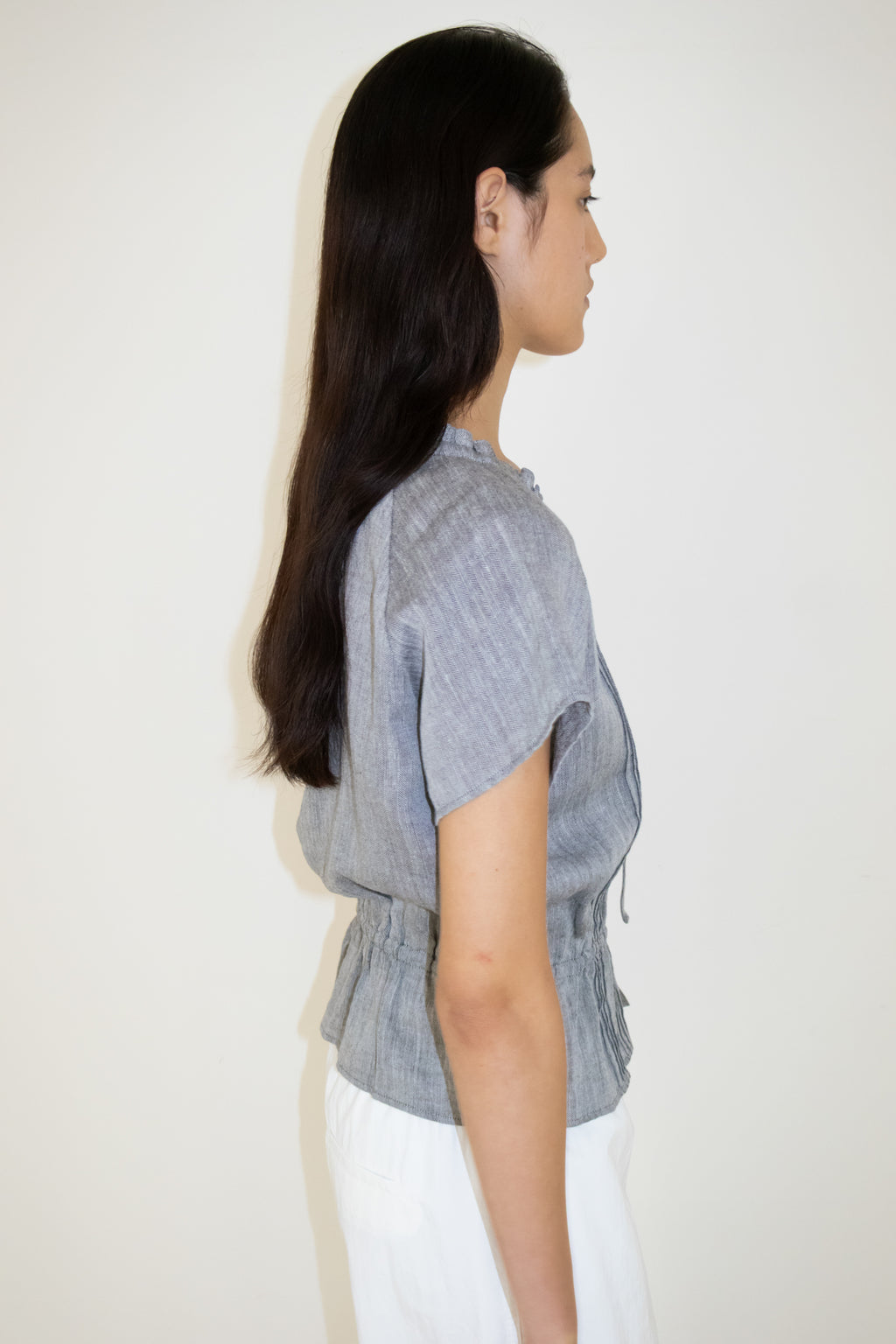 NCSSRY Pure Linen Tuck Half Blouse (Black)