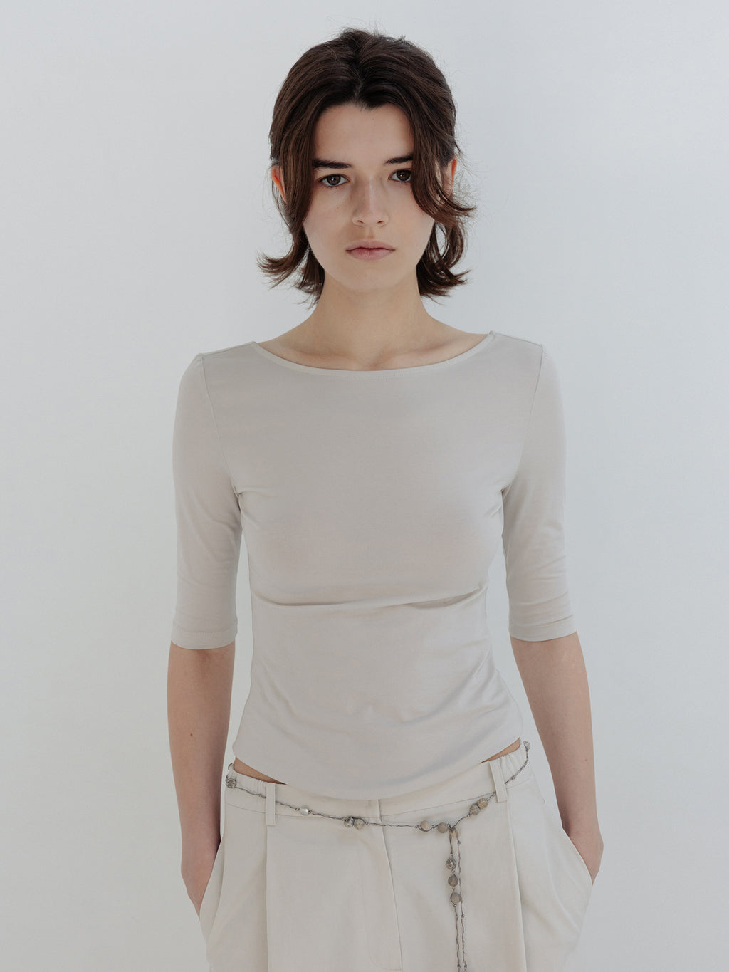 MOIA backless cotton t-shirt (mist beige)