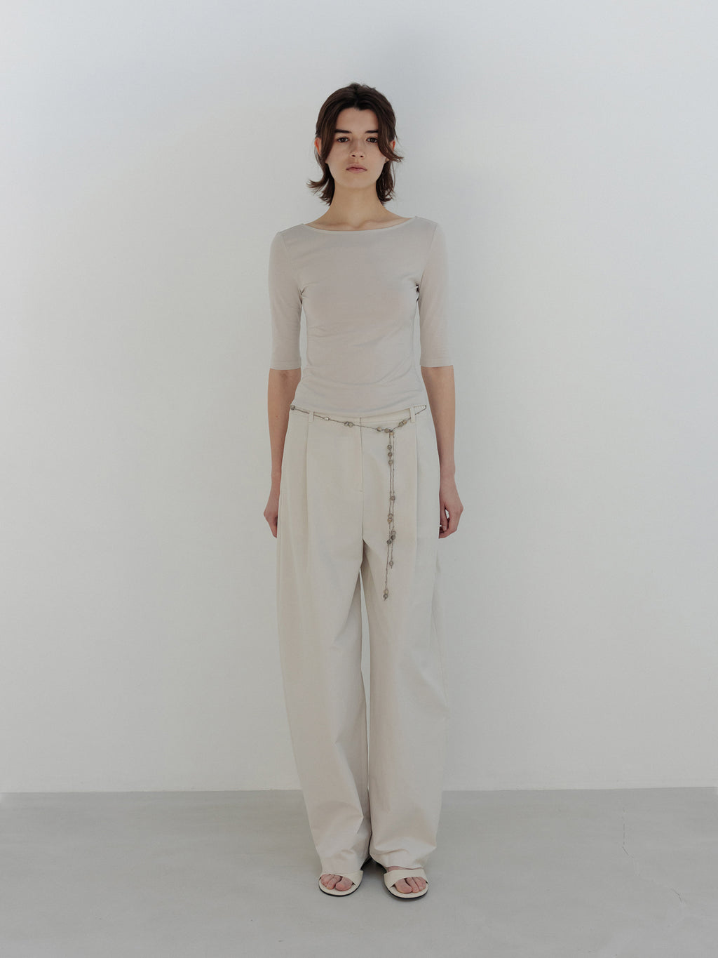 MOIA backless cotton t-shirt (mist beige)
