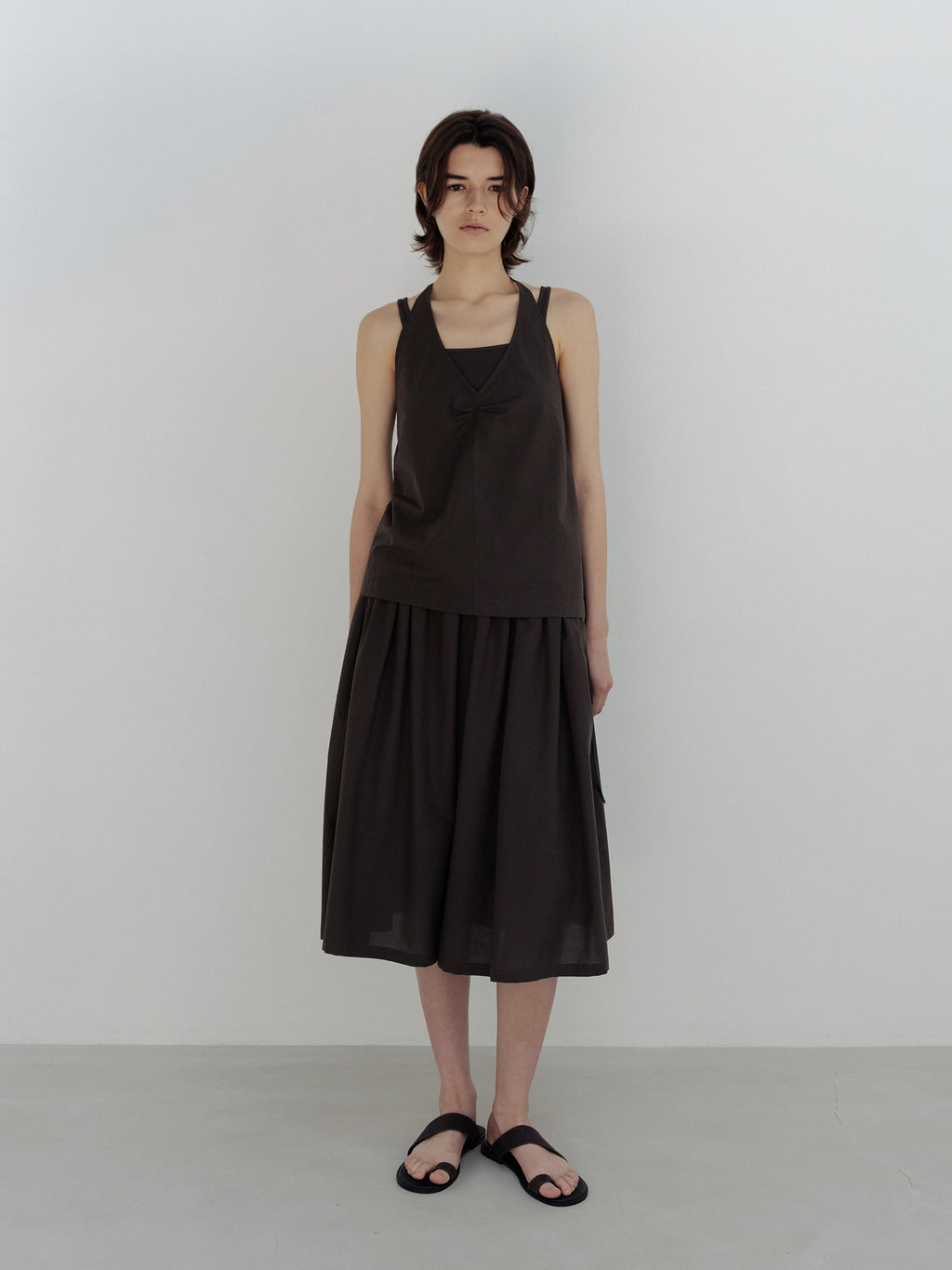MOIA breeze halter blouse (brown)