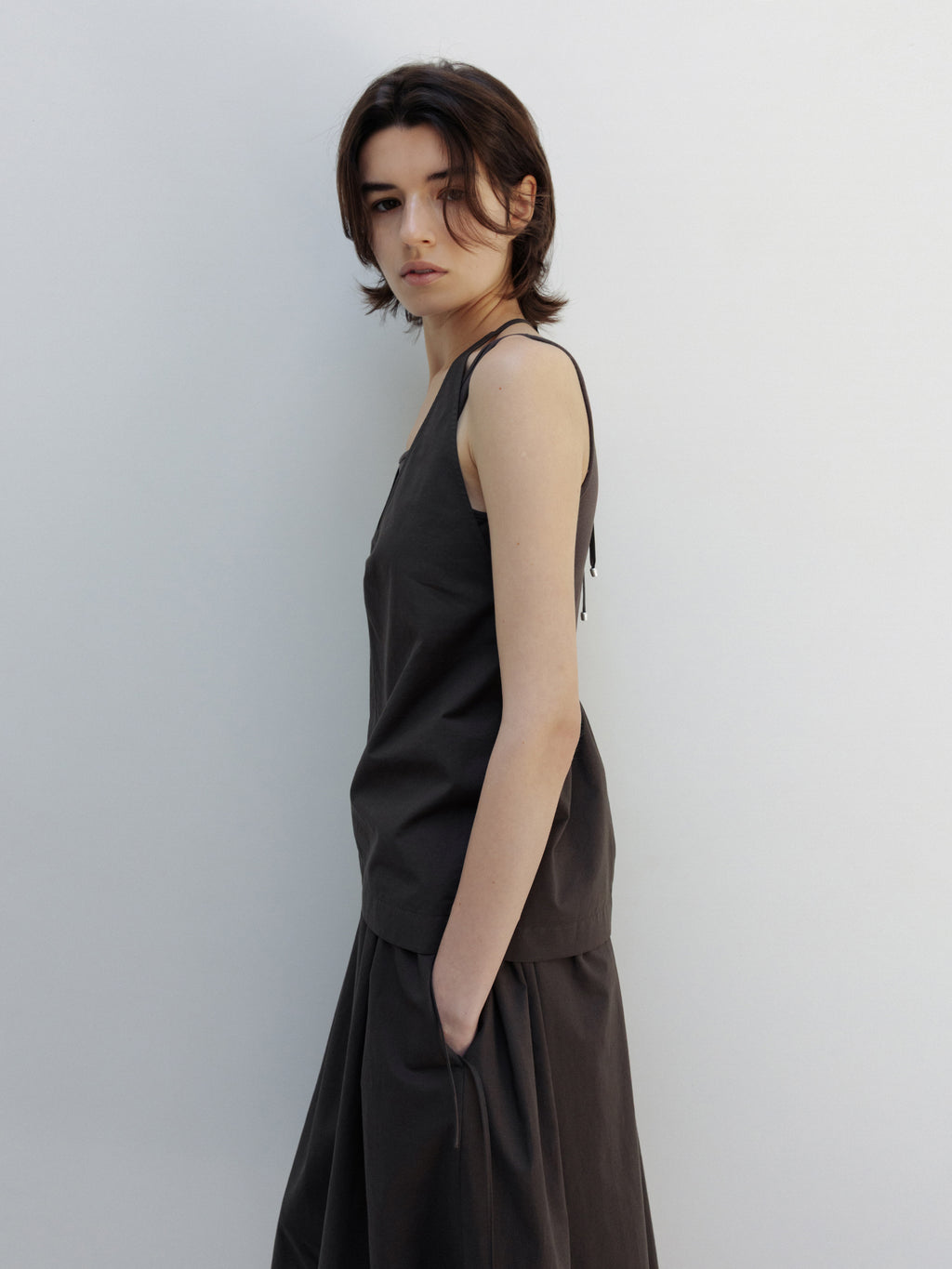 MOIA breeze halter blouse (brown)
