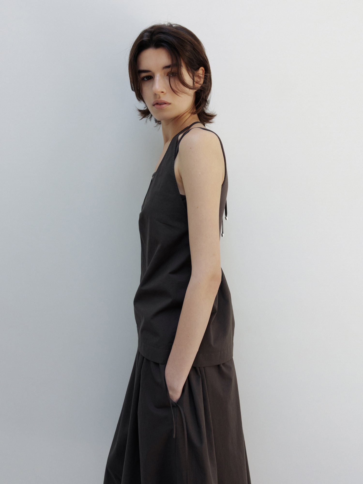 MOIA breeze halter blouse (brown)