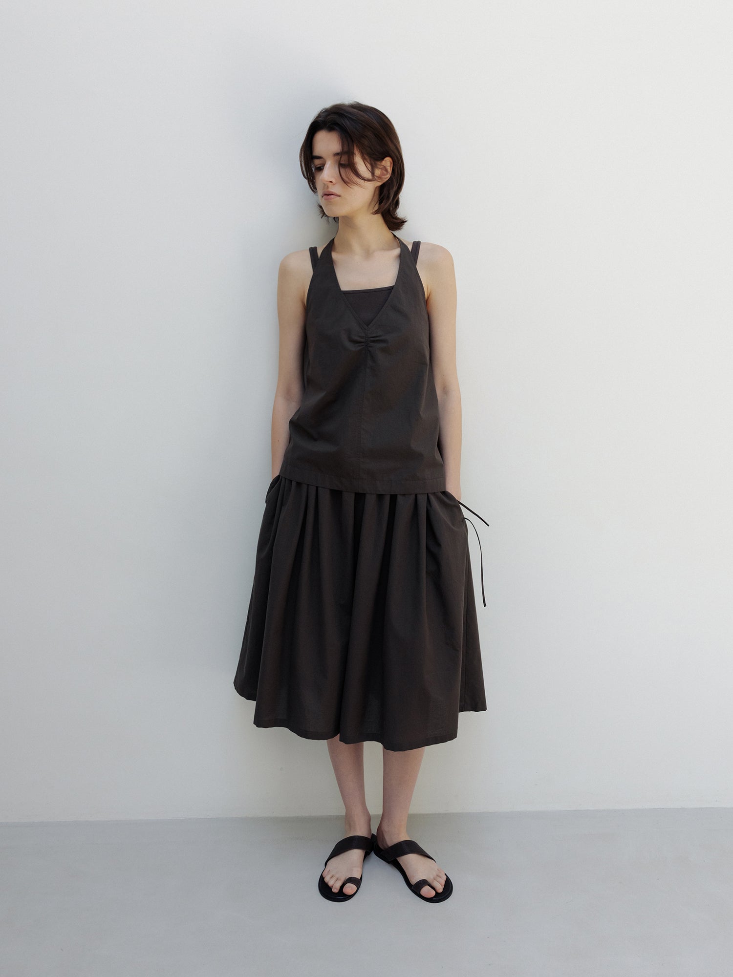 MOIA breeze halter blouse (brown)
