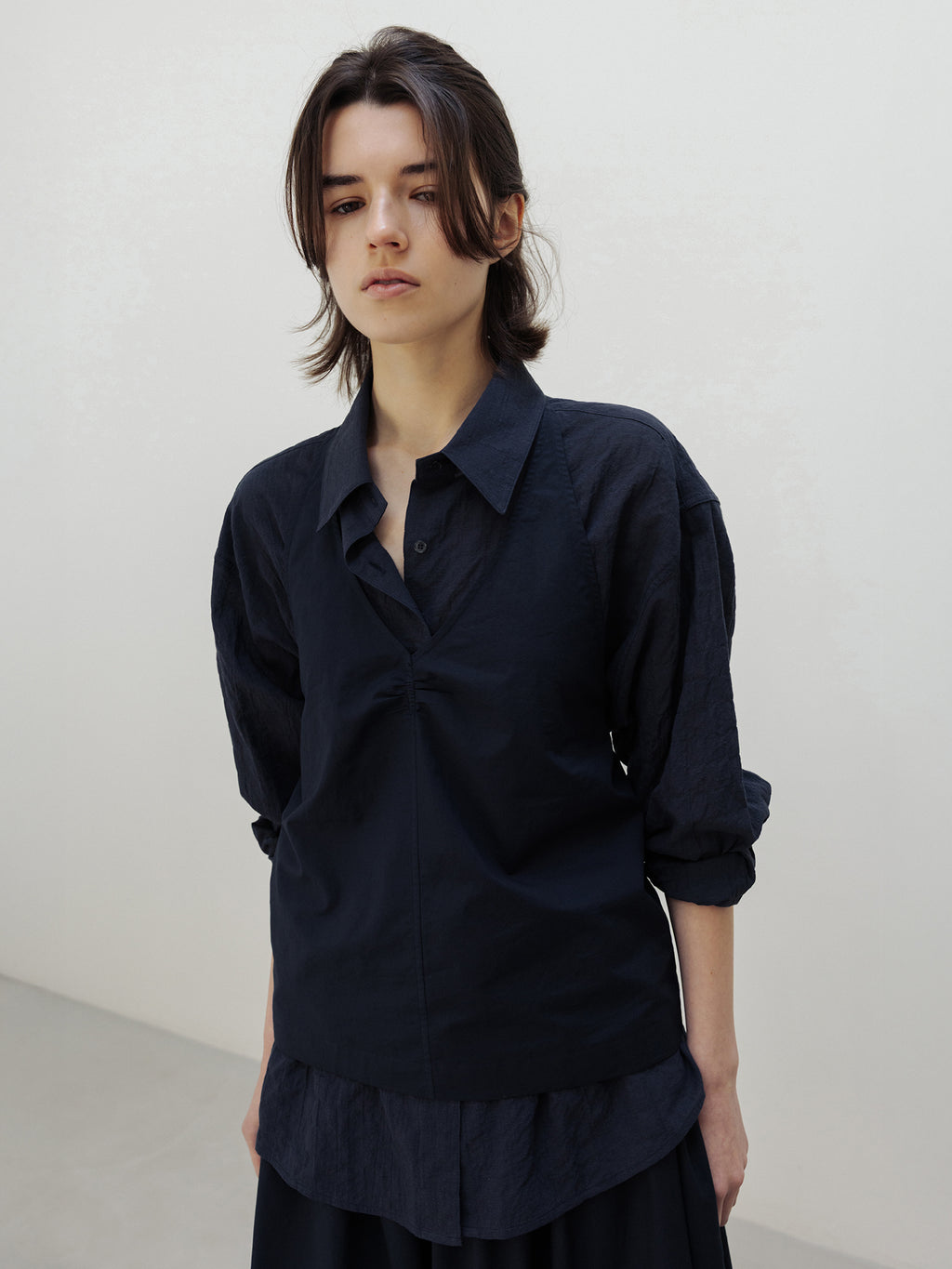MOIA breeze halter blouse (navy)