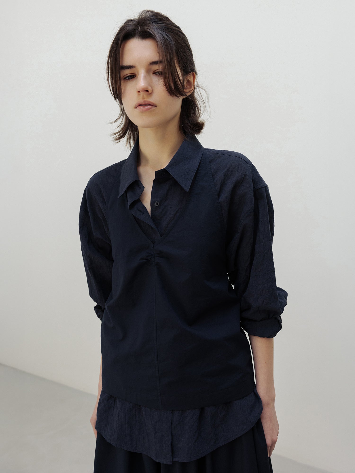 MOIA breeze halter blouse (navy)