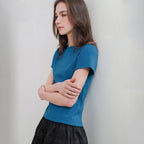 ANDNEEDS Bessette half tee (blue)