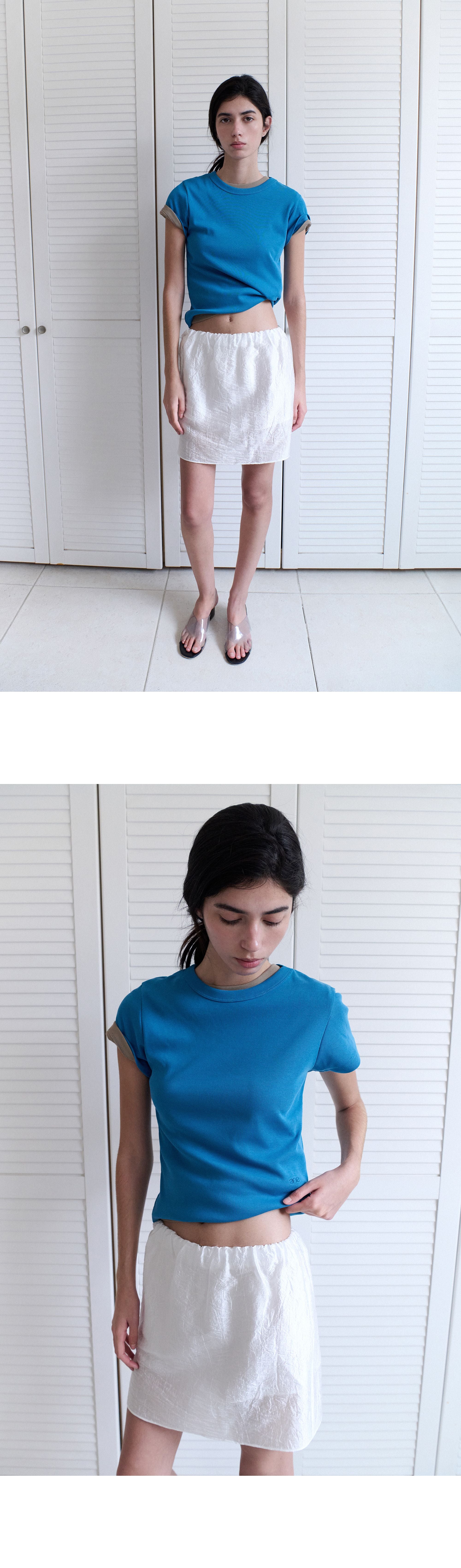 ANDNEEDS Bessette half tee (blue)