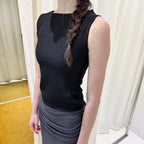 ROMANTINUER Boat Neck Slim Sleeveless Top (Black)