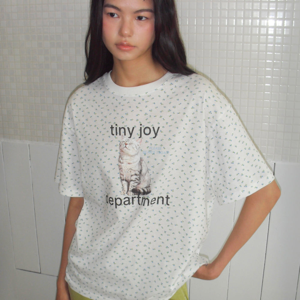 POEV Joy Cat T-Shirt - White Flower