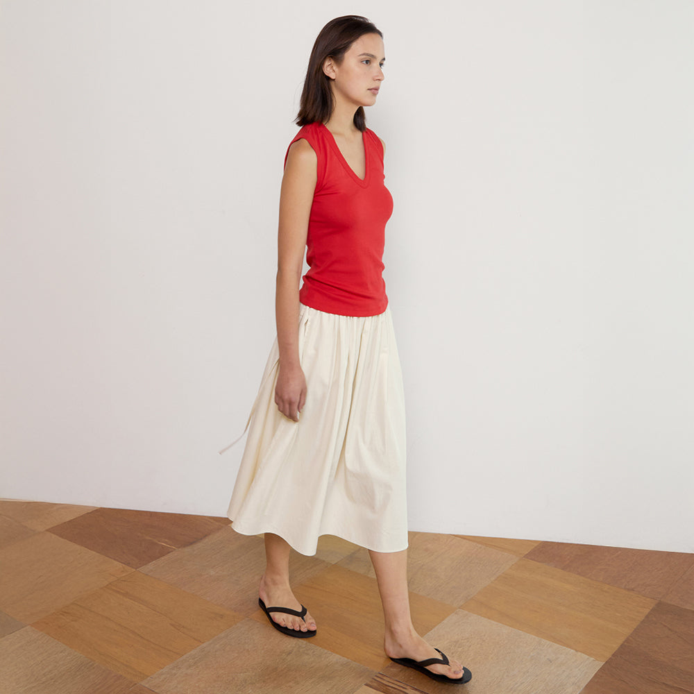 SUAMAR Wena V Neck Sleeveless (Red)