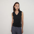 SUAMAR Wena V Neck Sleeveless (Black)