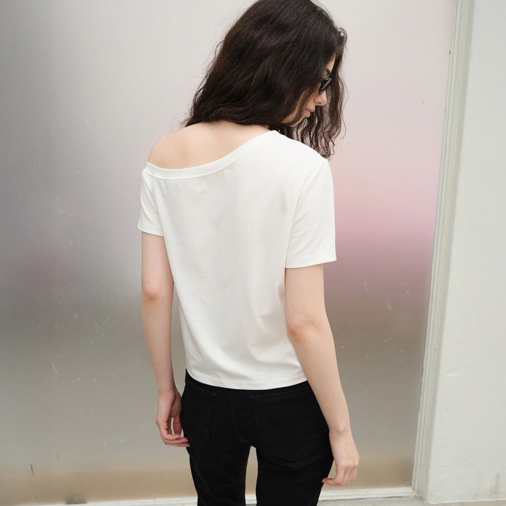 LEVAR Unbalanced Off-shoulder T-shirt - Snow White
