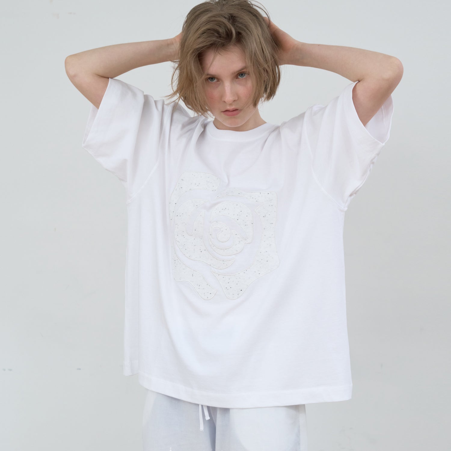 MA JOURNÉE ROSE PATCH T-SHIRT_WHITE