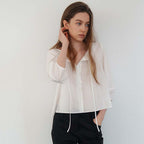 SEUREOUM [2nd]Hazel Pintuck Blouse_Ivory