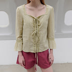 TOAVE Antique Square Neck Ruffle Blouse (Mogwa)