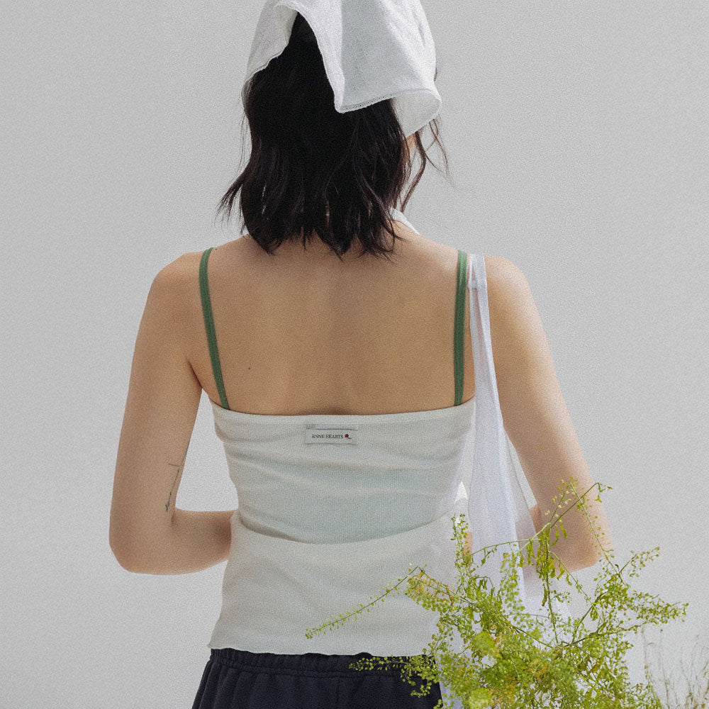 ANNEHEARTS Button Point Cami Top_IVORY
