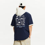 NEW BALANCE NBNEGCO303 / UNI FROZEN Camping Graphic Short Sleeve T-Shirt (NAVY)