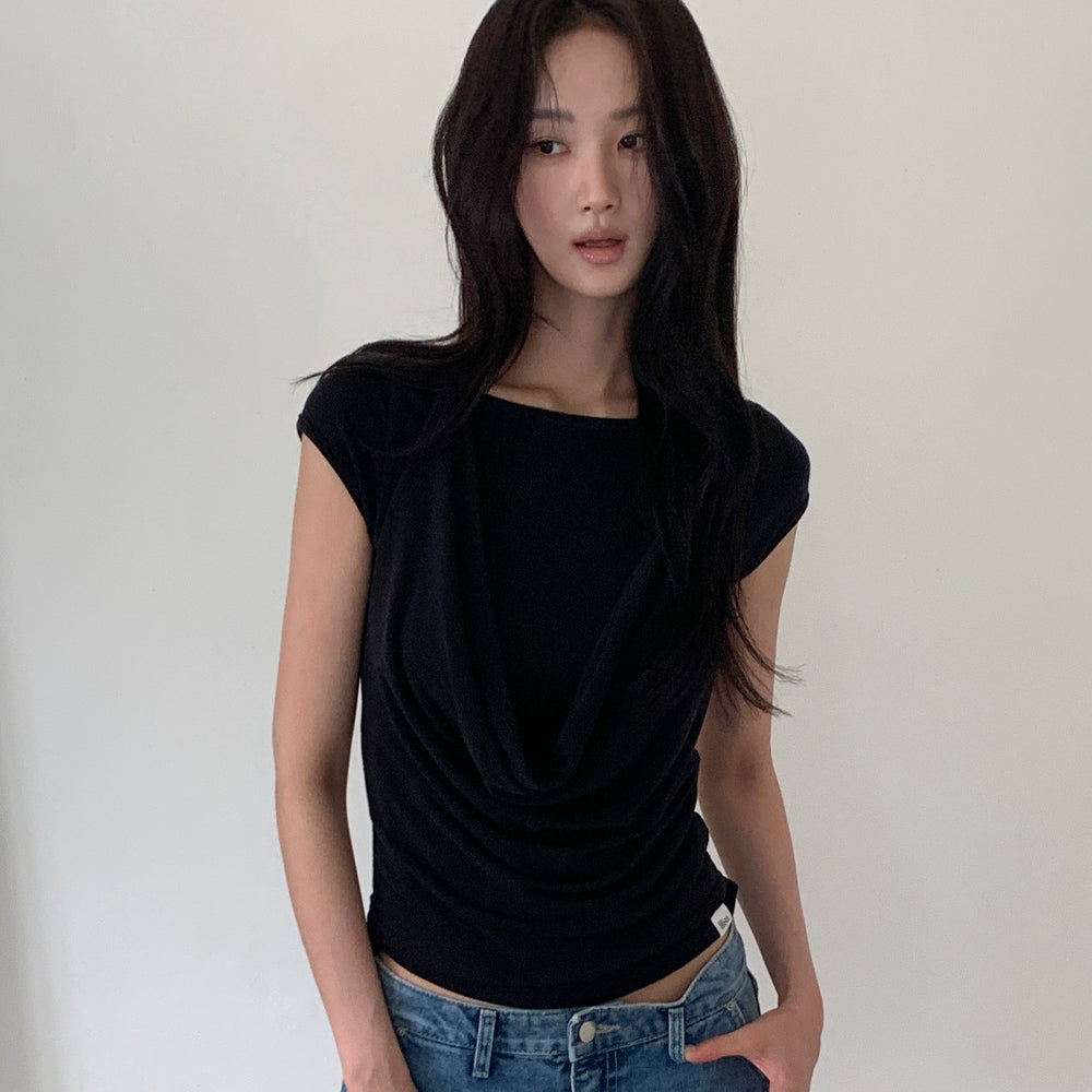 LILISU Ruve T-shirt / Black