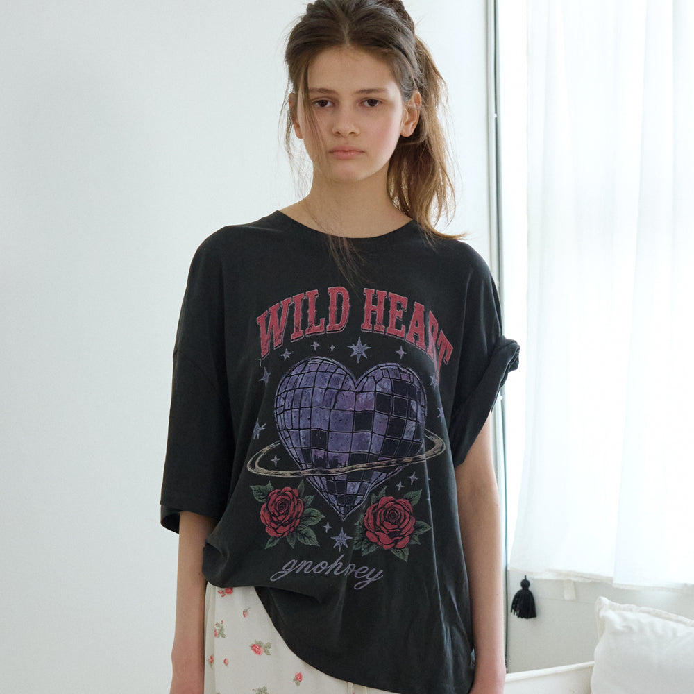 GNOHNOEY [4th] [Hanbit pick] Wild Heart Pigment Printing Tee (Charcoal)