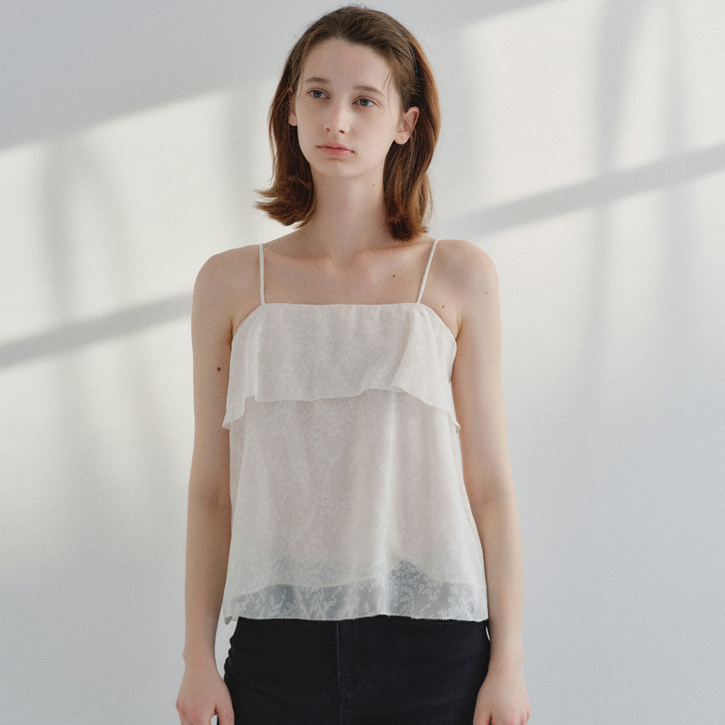 ELLOGE Odette Layer Sleeveless Top (Blush Cream)