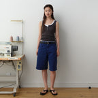 AREYOU SEOUL SLIM HENLEY SLEEVELESS TOP, CHARCOAL