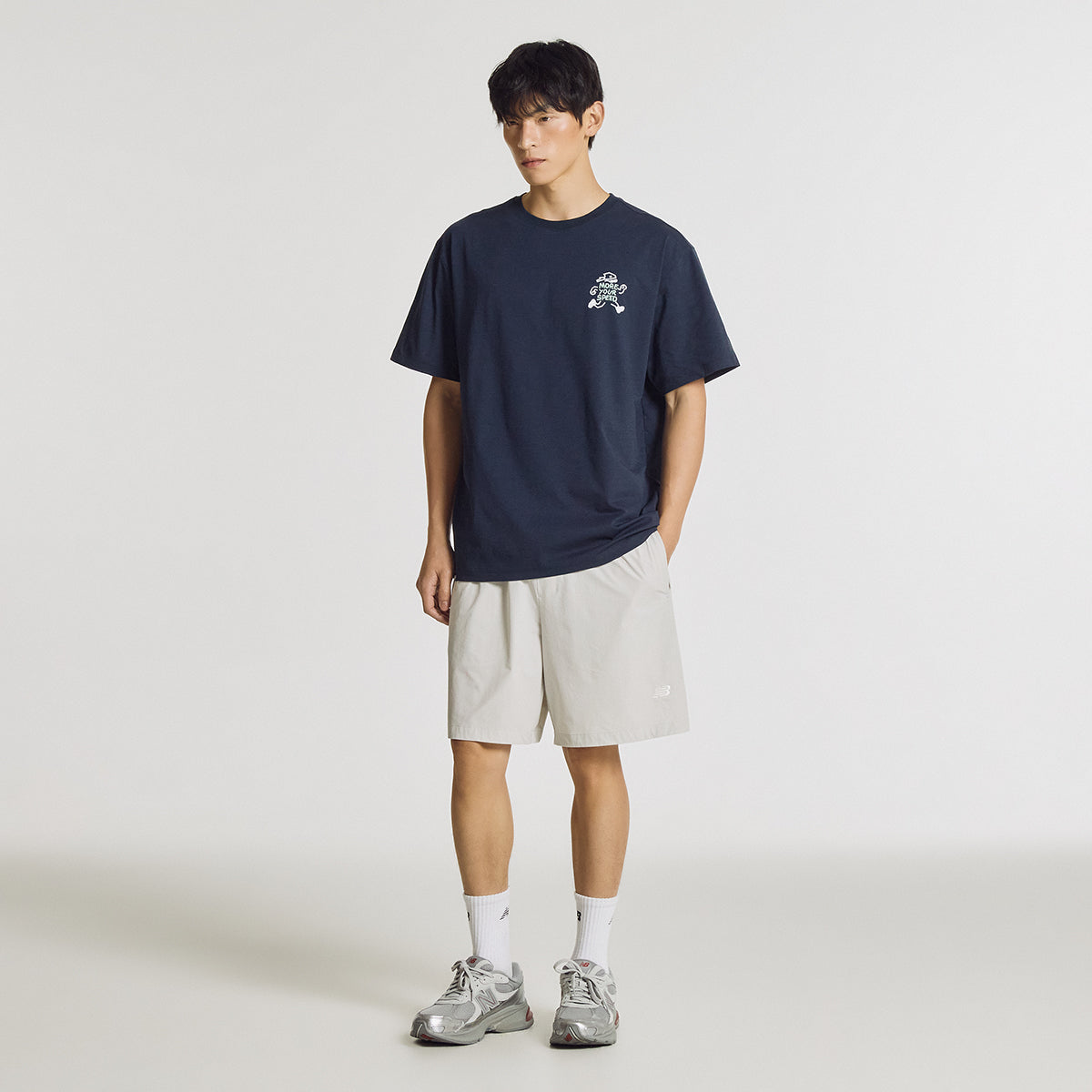 NEW BALANCE NBNEG35613 / UNI FROZEN pictogram short sleeve t-shirt (NAVY)