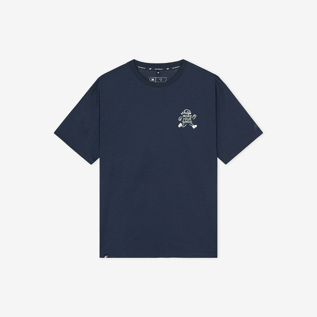 NEW BALANCE NBNEG35613 / UNI FROZEN pictogram short sleeve t-shirt (NAVY)