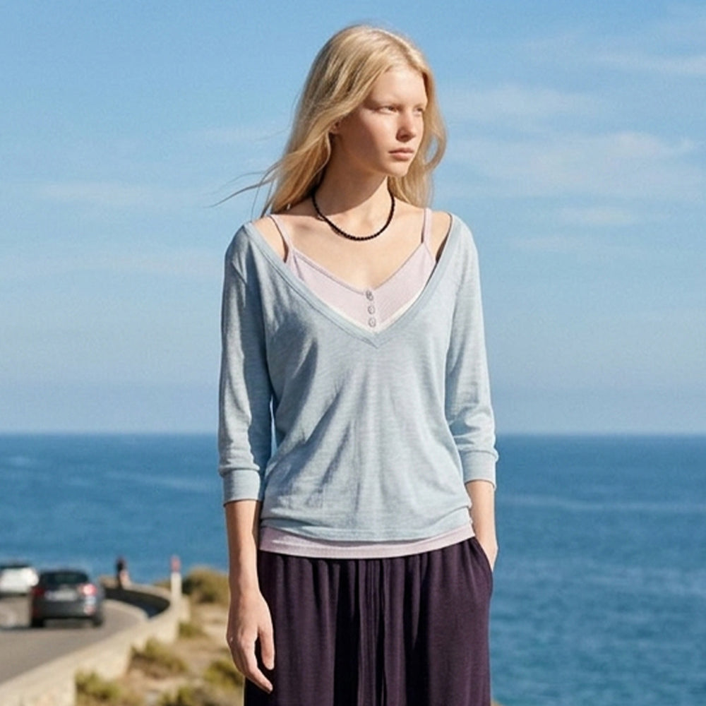 RE BOLD Summer V-neck T_(Sora)