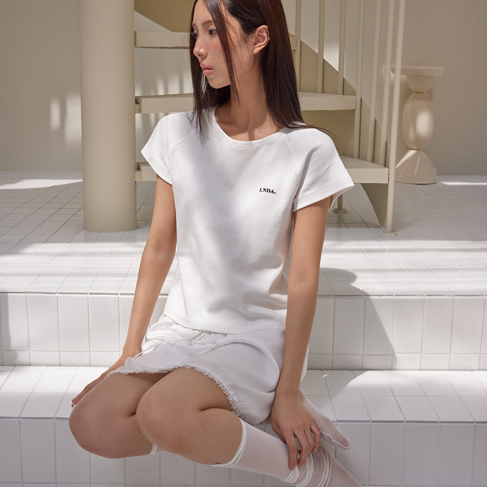 LONDONDADA London Edition Raglan Crop T-Shirt, WHITE