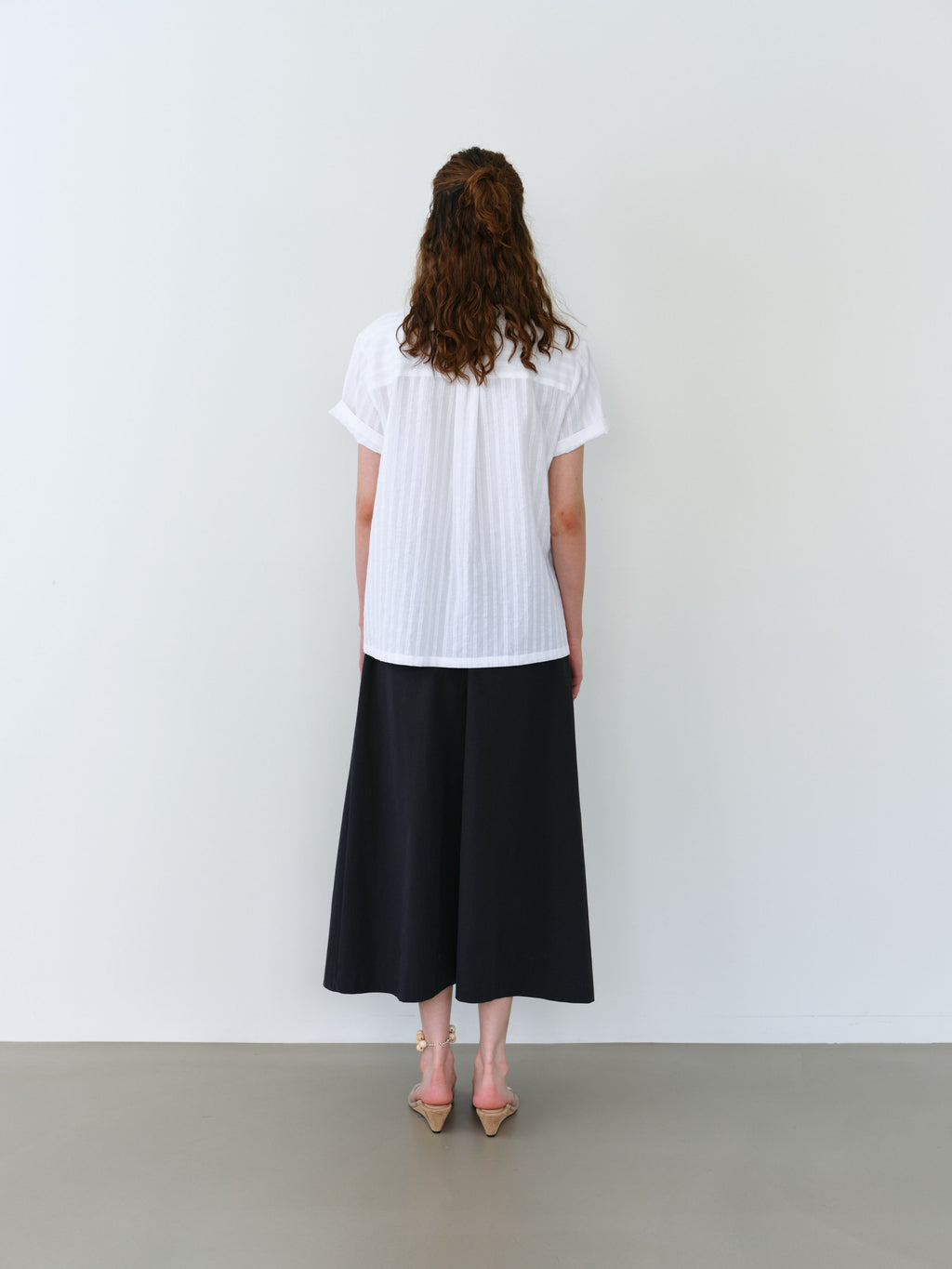 AUBOUR overlap half shirt (white stripe)