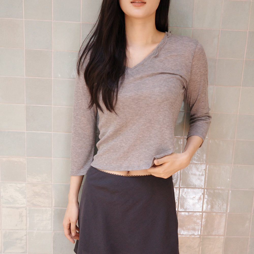 SEUREOUM [2nd]Double V-neck T-shirt_Grey