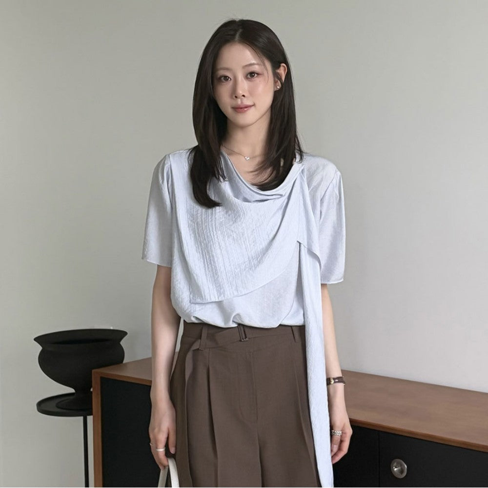 THE IZZAT (The Eye) Wrinkle Drape Round Neck Blouse ISTP0BL443