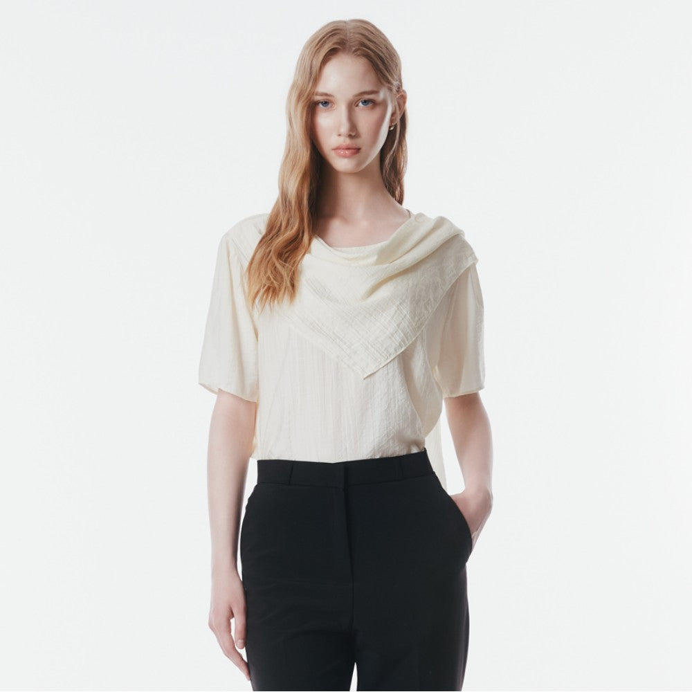 THE IZZAT (The Eye) Wrinkle Drape Round Neck Blouse ISTP0BL443