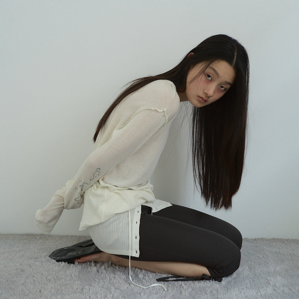 MILLO WOMEN Ribbed Tattoo Long Sleeve [Ivory]