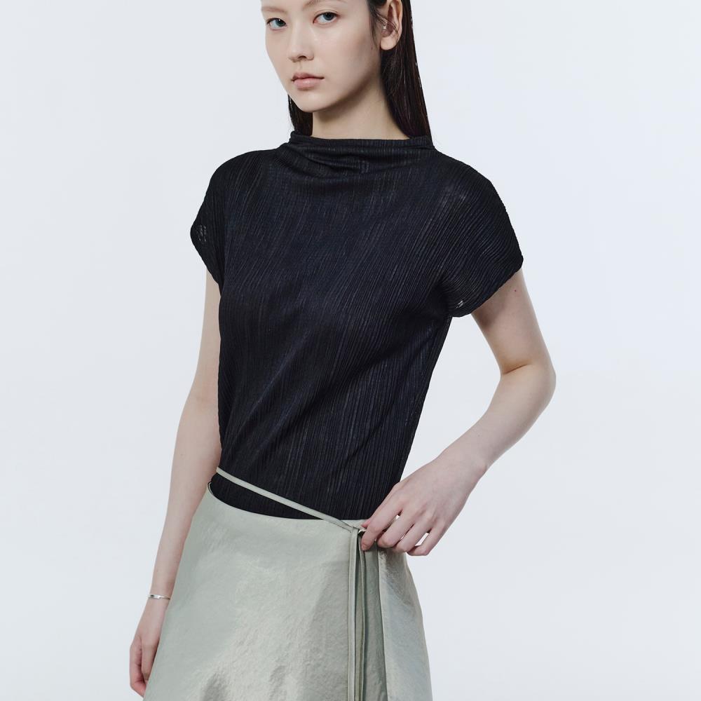 kuho plus Mockneck Pleated Top Black (KE6740M035)