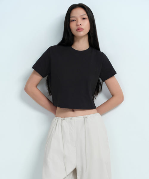 MUSINSA STANDARD WOMAN MUSINSA STANDARD WOMAN Crew Neck Crop T-Shirt (Black)