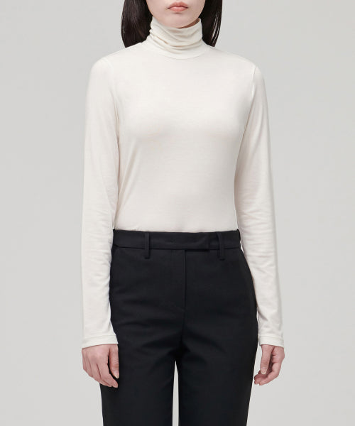 MUSINSA STANDARD WOMAN MUSINSA STANDARD WOMAN T-Shirt Slim Turtleneck [Cream]