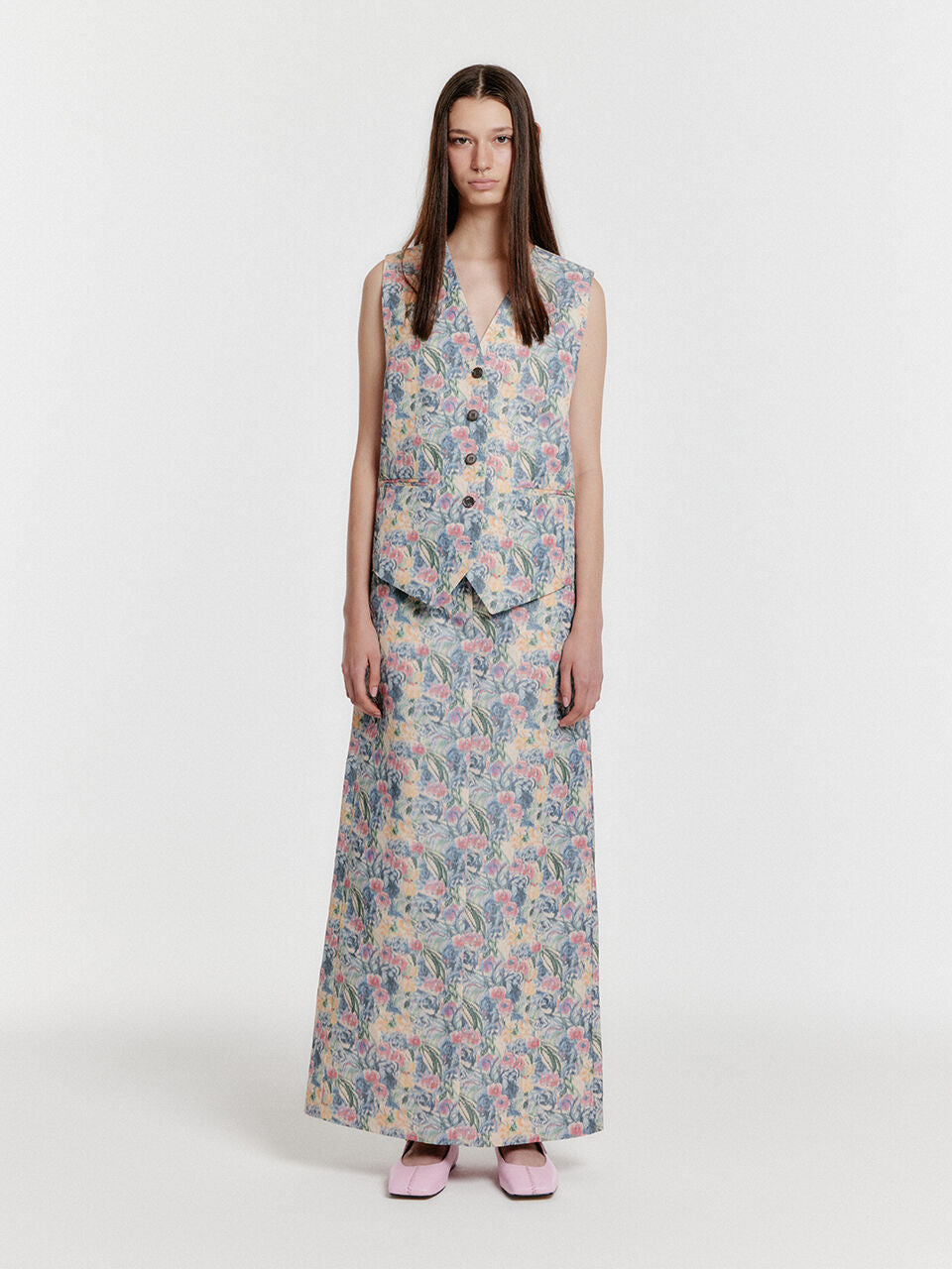 EENK YIVA Floral Buttoned Vest - Cream/Blue Multi