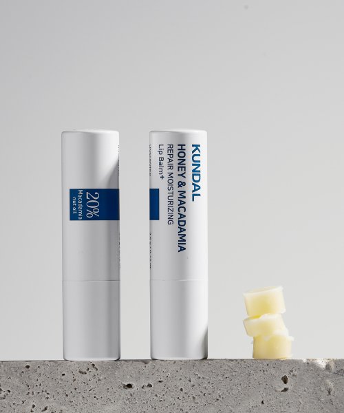 KUNDAL KUNDAL Honey & Macadamia Repair Lip Balm Unscented 3.6g