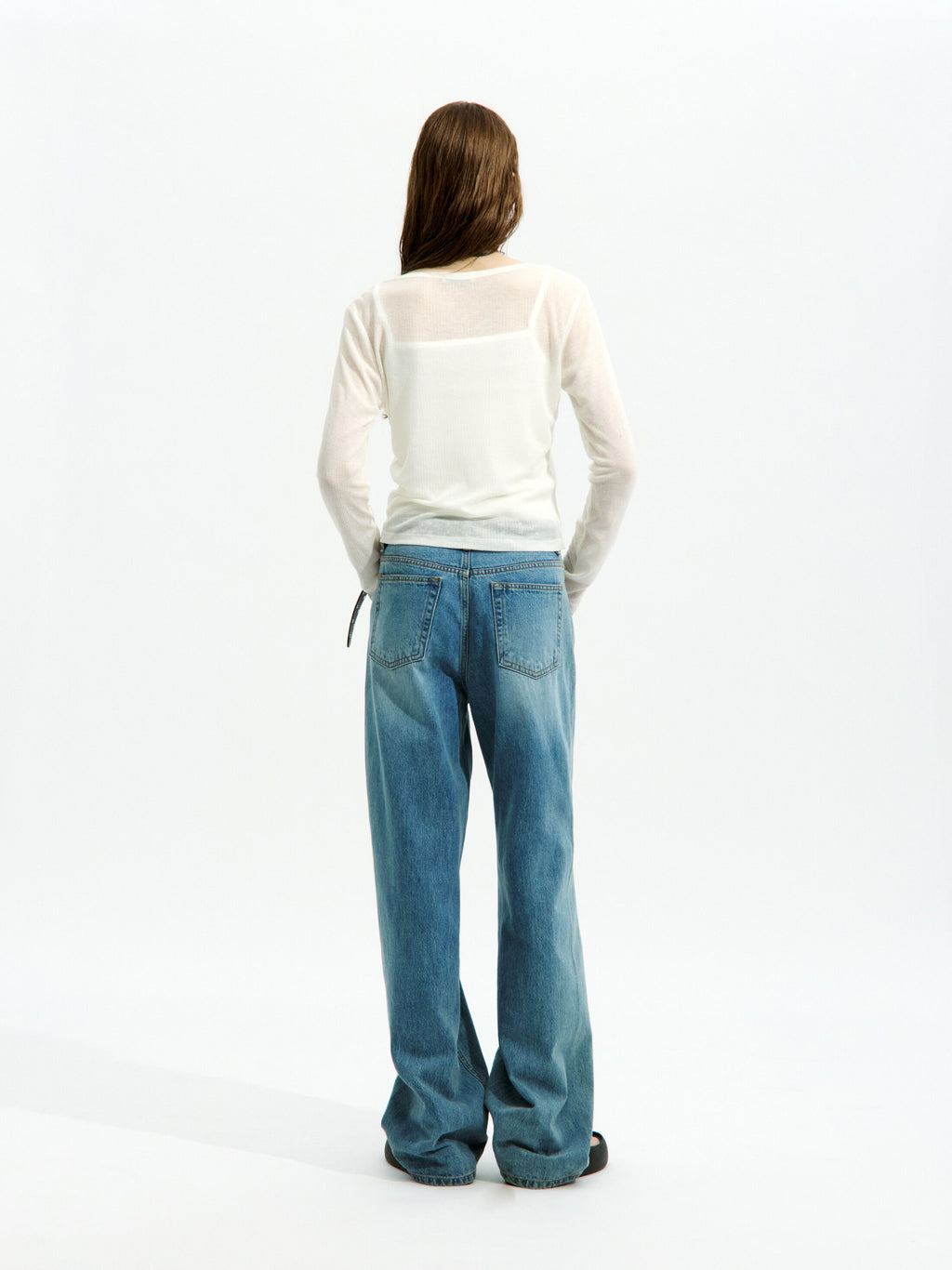 LOW CLASSIC HENRY NECK LONG SLEEVE T-SHIRT_IVORY_LC252TS03IV