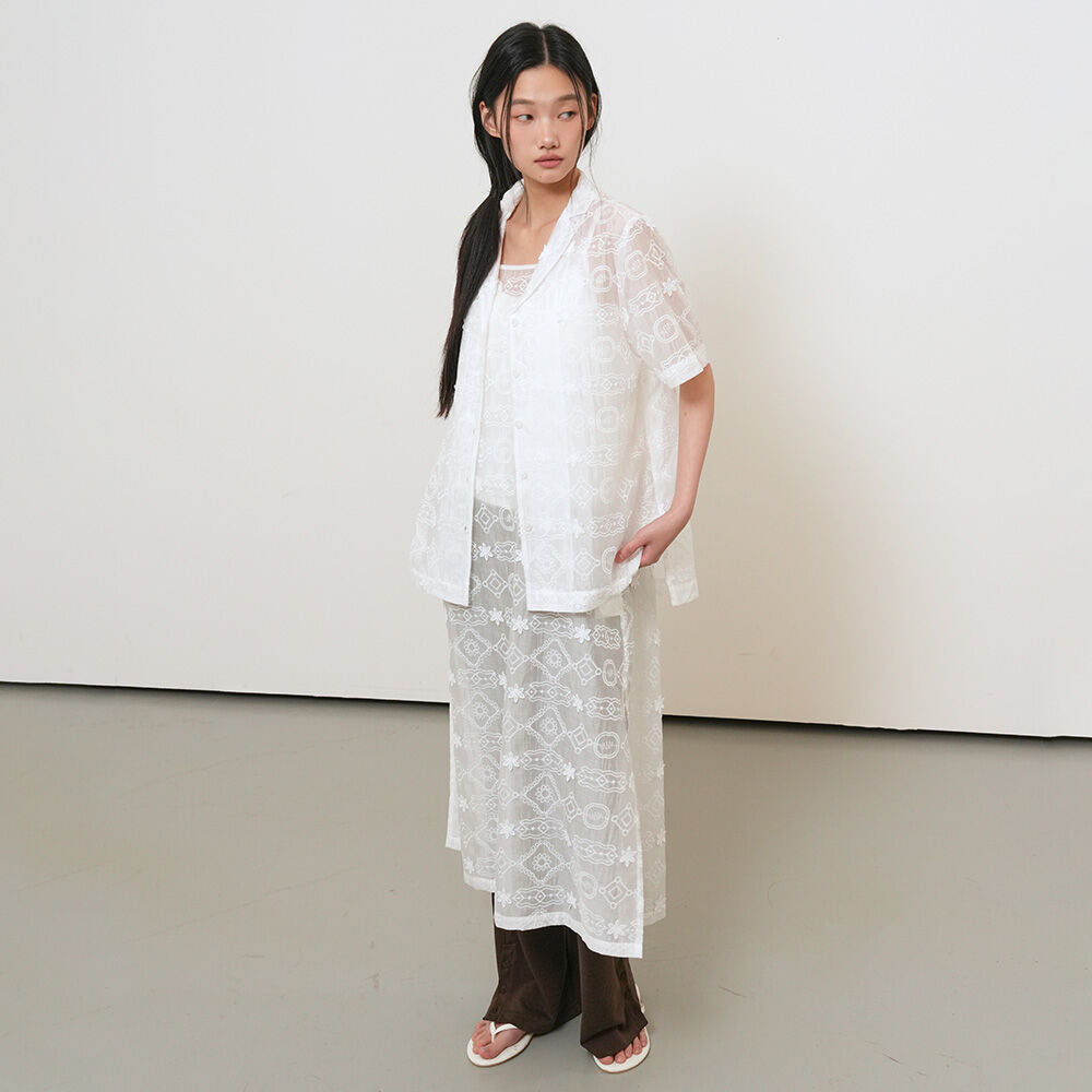 GENERAL IDEA WOMAN Embroidered Lace Half Shirt [WHITE] / GF2LSH525