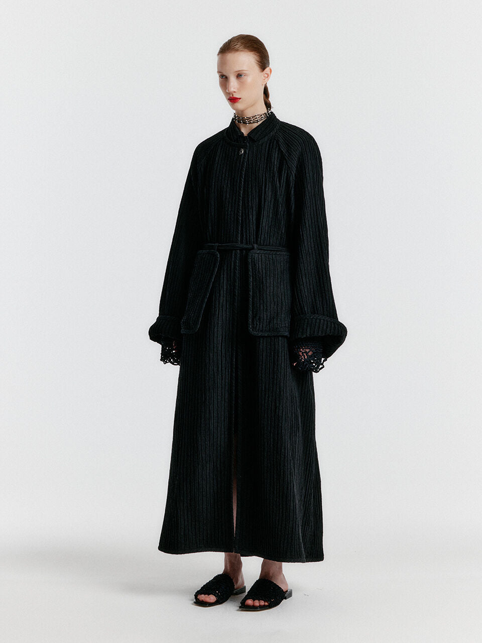 EENK YEDA Round-neck Coat With Detachable Pocket Belt - Black