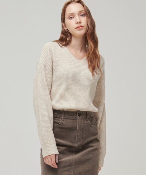 MUSINSA STANDARD WOMAN MUSINSA STANDARD WOMAN Women's Knitwear V Neck