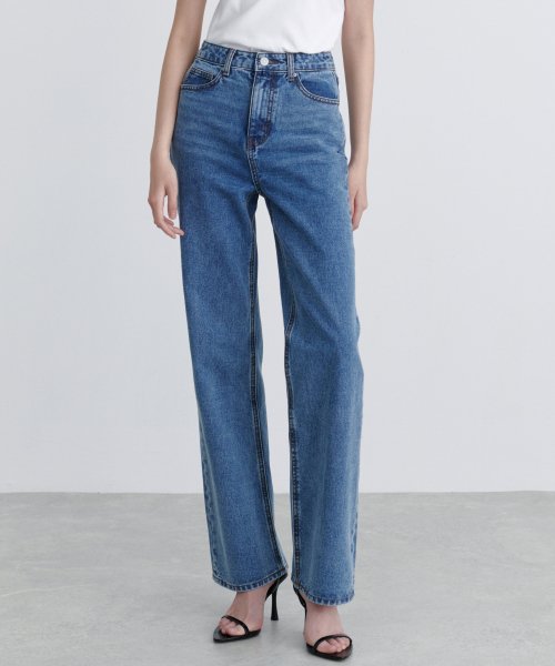 MUSINSA STANDARD WOMAN MUSINSA STANDARD WOMAN Denim Straight Pants [Medium Indigo]