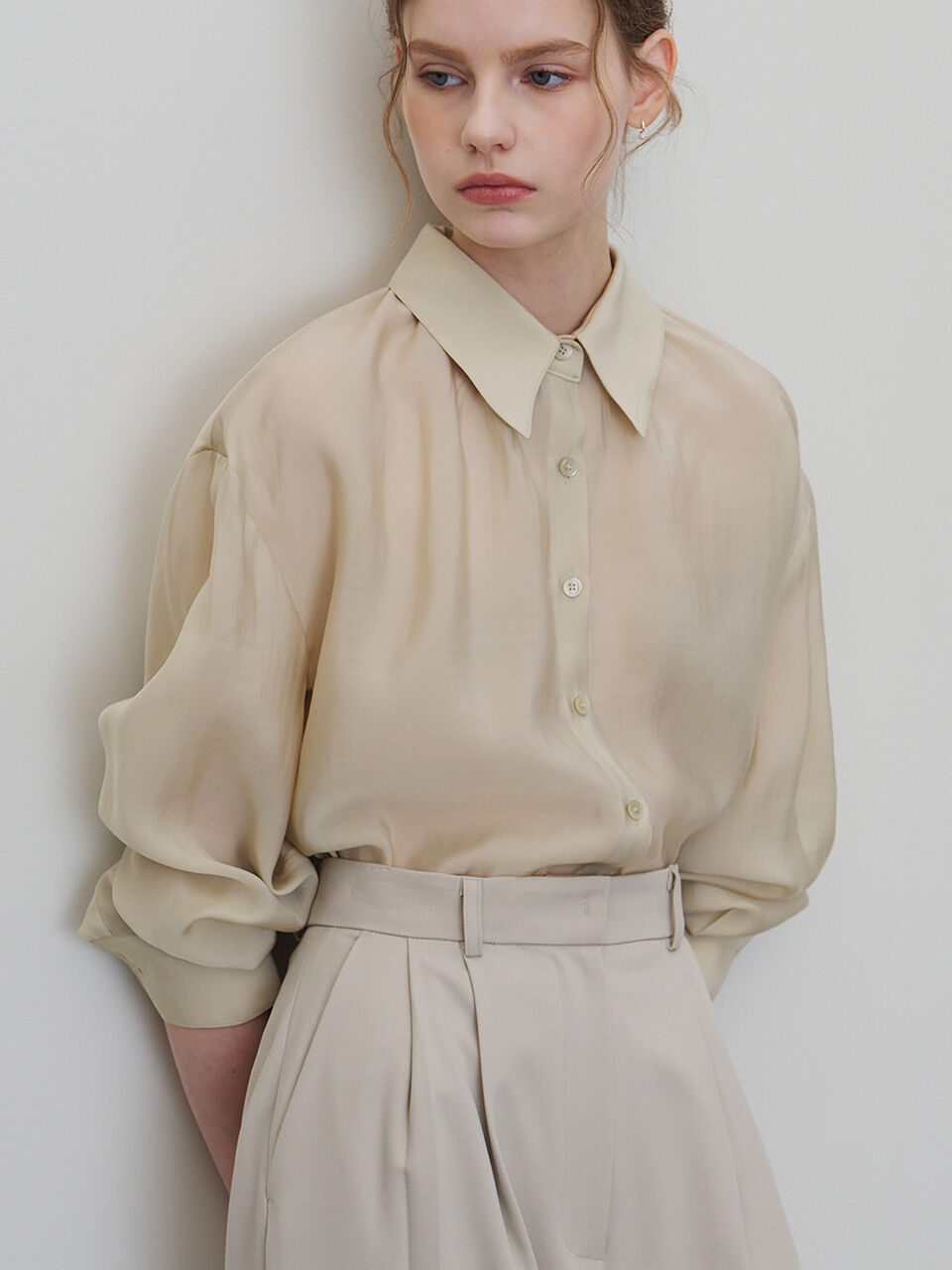 MOMET Arque Collar Shirt Blouse Olive