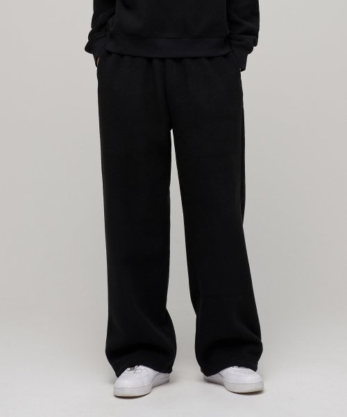 MUSINSA STANDARD WOMAN MUSINSA STANDARD WOMAN Women's Polar Fleece Lounge Sweat Pants [Black]