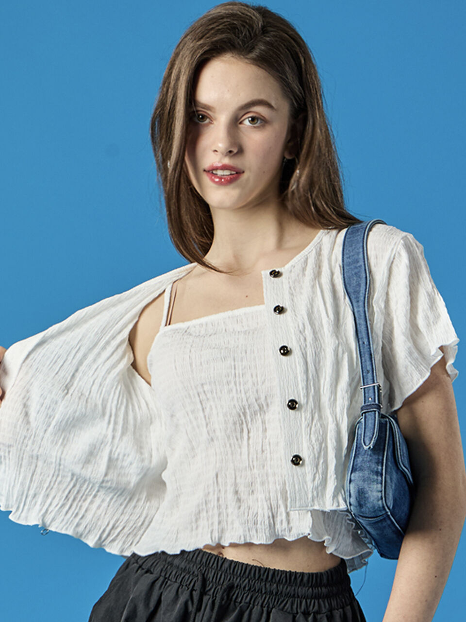 KOLEAT [Wearing Han Bo-reum and Lee Chae-yeon] Set-up summer cooling Marmont crop cardigan short-sleeved T-shirt and string tank top set [white]