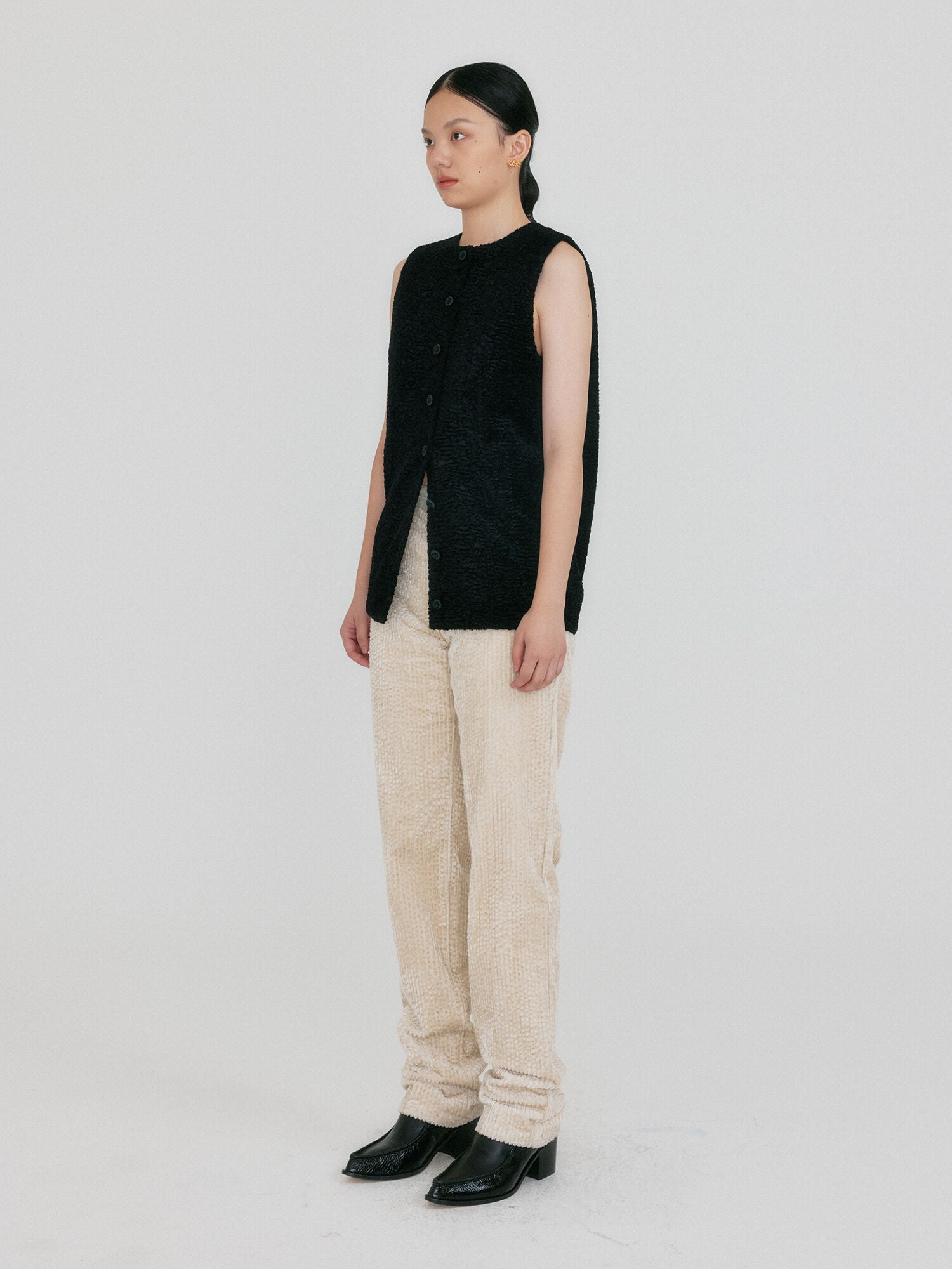 EENK ZIVE Crewneck Waistcoat - Black